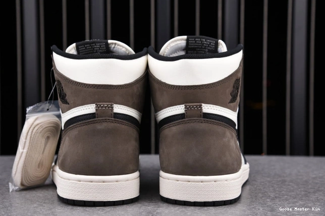 MOCHA 555088-105 JORDAN AIR DARK HIGH RETRO 1 0725